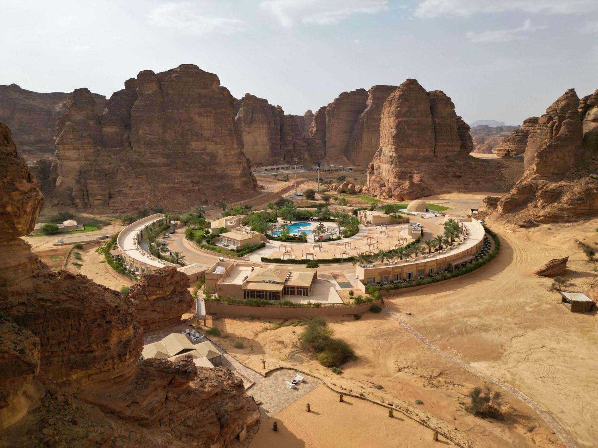 Shaden Resort Ал Ула Екстериор снимка