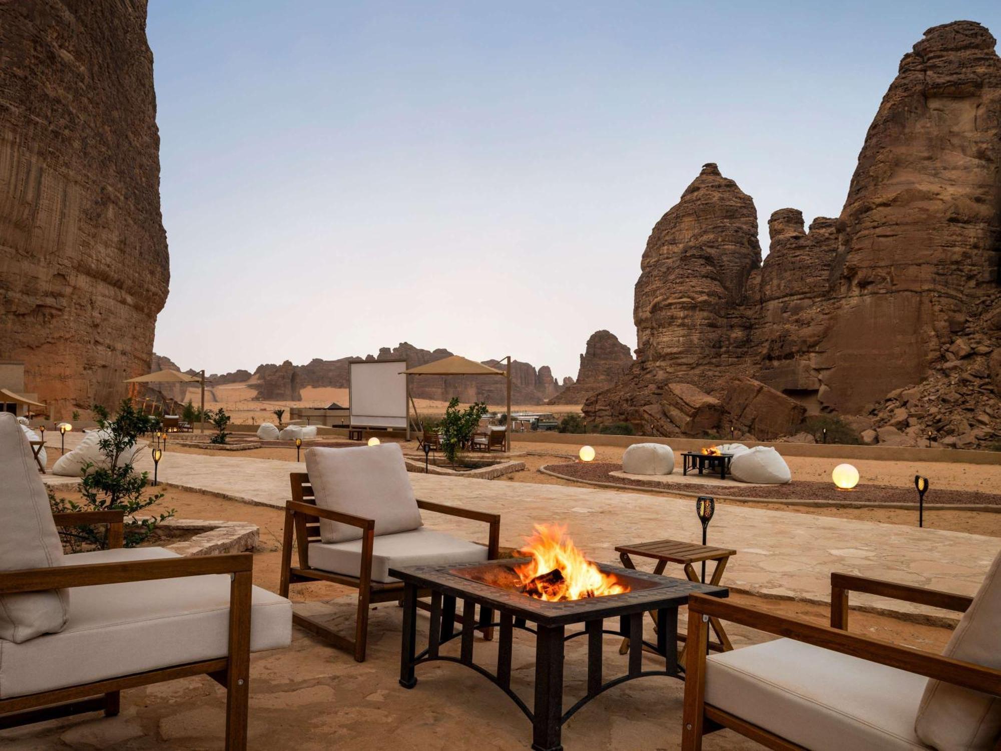 Shaden Resort Ал Ула Екстериор снимка